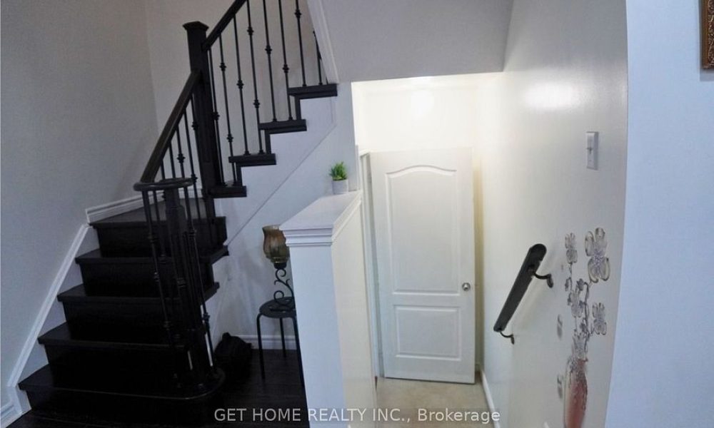 39 Kintyre St, Brampton7