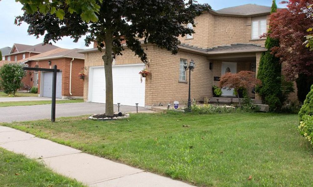 532 Ormond Dr, Oshawa2