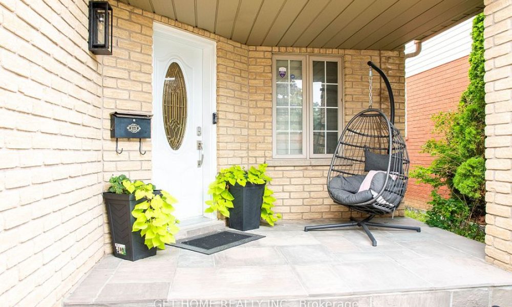 532 Ormond Dr, Oshawa4