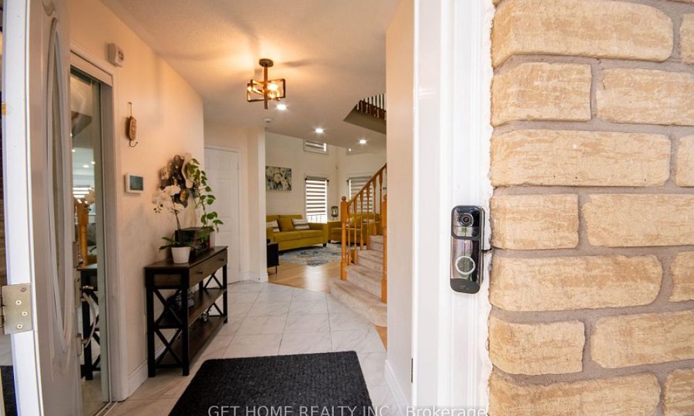 532 Ormond Dr, Oshawa5